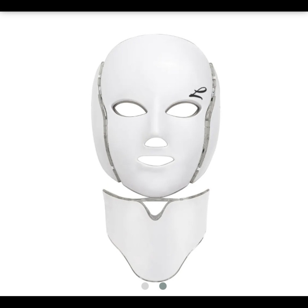 LED face mask